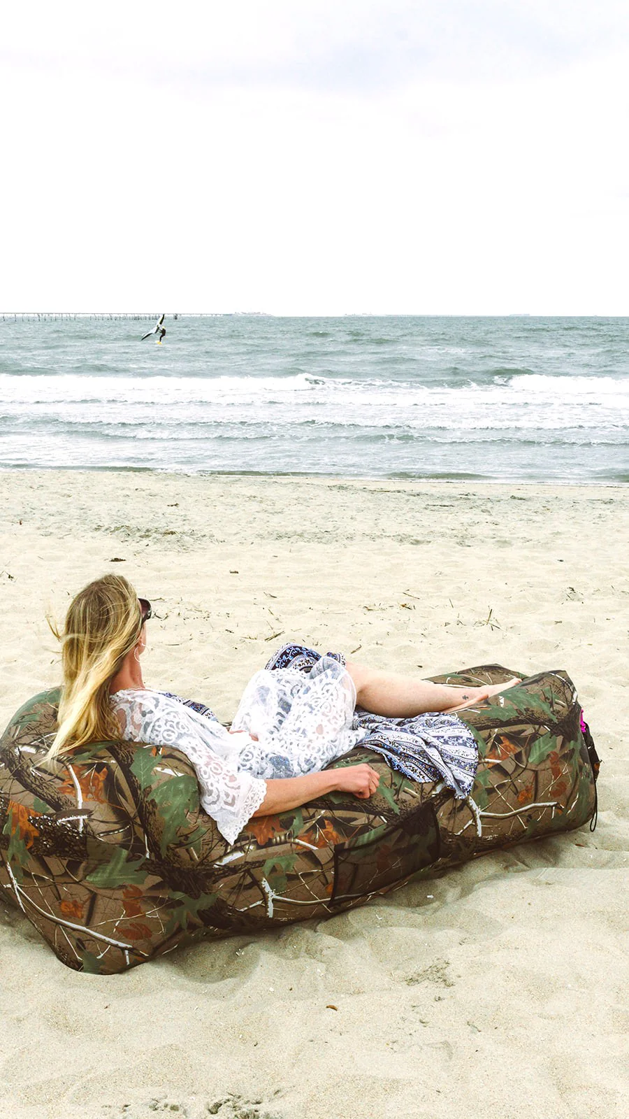 Inflatable Lounger: Portable, Durable, No Pump, for Beach & Pool - Image 7